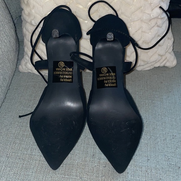 Women Pointy Toe Heels - Picture 2 of 7